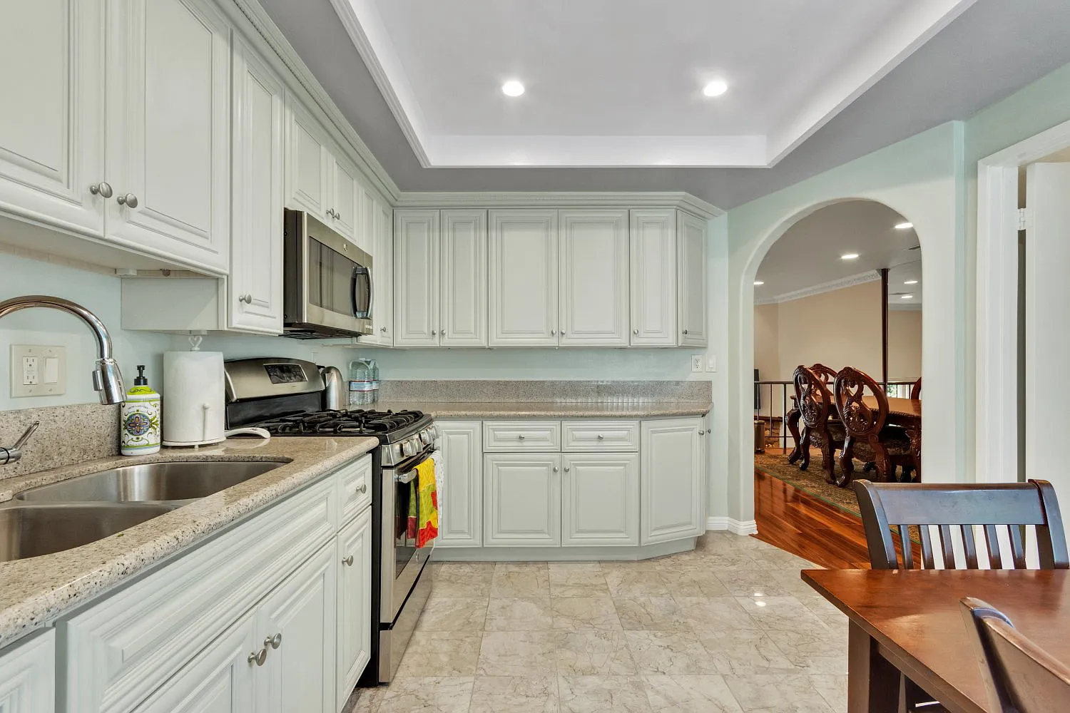 04a118c06ade9b6f3b13e4fc4b17f4a1-uncropped_scaled_within_1536_1152