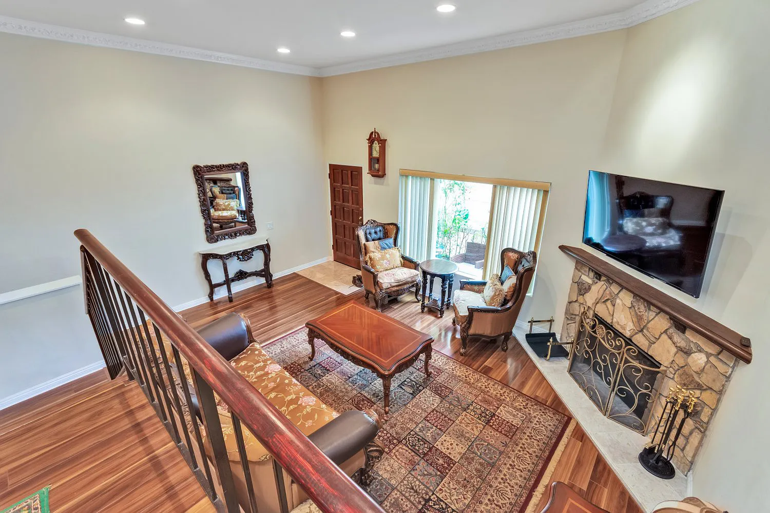 e350895d905c4676c9fa187c8892e214-uncropped_scaled_within_1536_1152