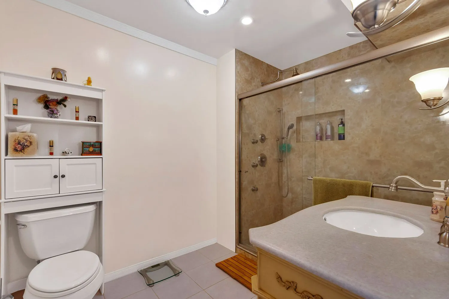 e935a71670b65cc6cf6332f2f7198098-uncropped_scaled_within_1536_1152